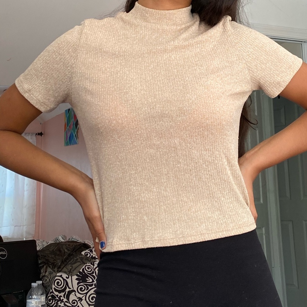 Short sleeve tan shirt